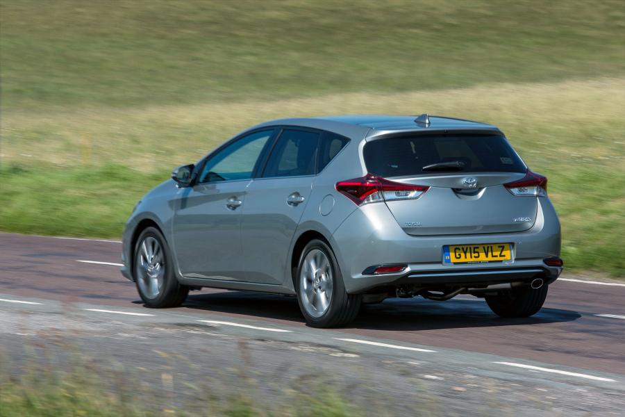  Toyota Auris 2015 года  (UK) (фото 24 из 43)